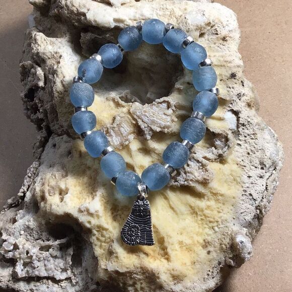 Bracelet, Handmade African Beaded Bracelet, NEW, Stretch, Blue, Artisan - Picture 3 of 4